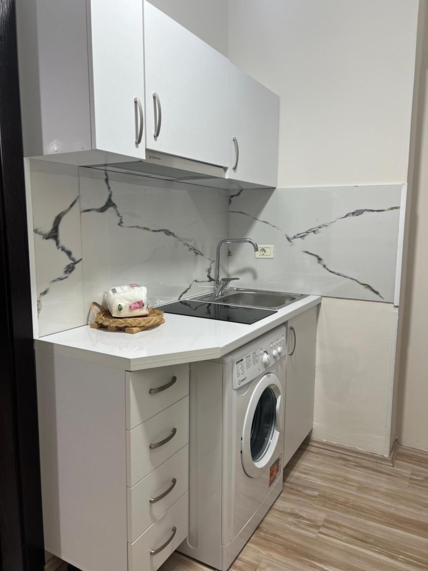 Ergi'S Studio Apartment Tirana Extérieur photo